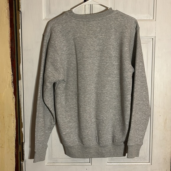 Crewneck. Size Small - Picture 2 of 4